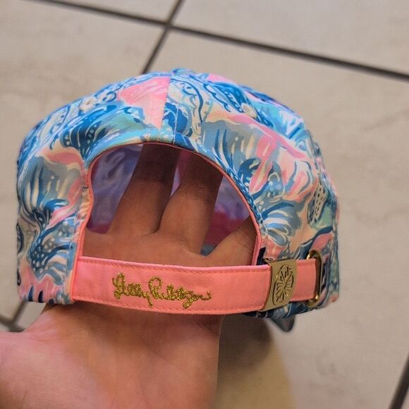 Lilly Pulitzer Run Around Hat Shade Seekers Saltwater Blue Pink Coral Print